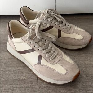 Vince Low Top Running women Sneakers